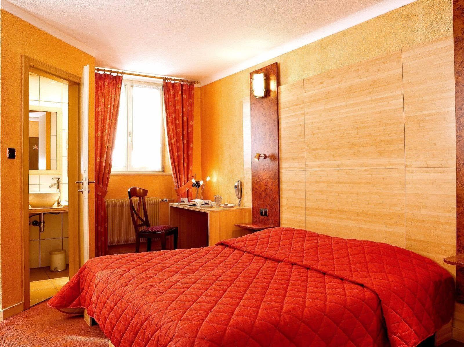 Hotel A La Vignette - Colmar-Nord แซ็ง-อิปโปลีท ภายนอก รูปภาพ